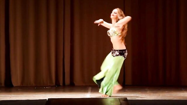 Sara Guirado Belly Dancing