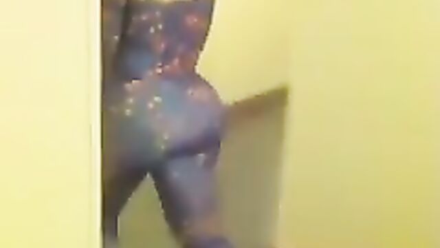 Deelishis Phat Booty 1