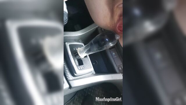 Slut jumps on the gearshift knob