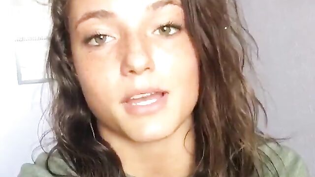 Jade Chynoweth talks about being hacked but not having nudes