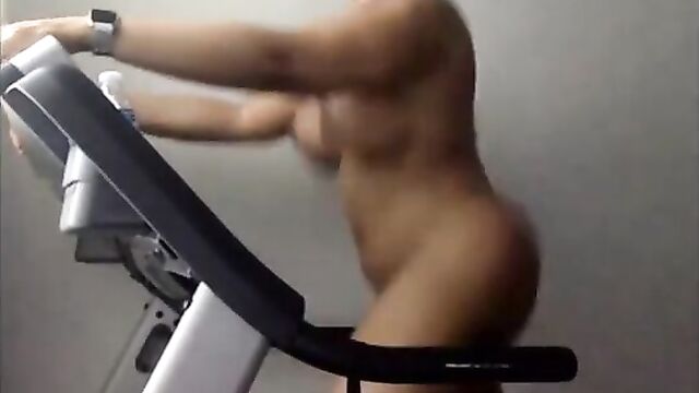 Nude Sista exercise Treadmill Pt. 2