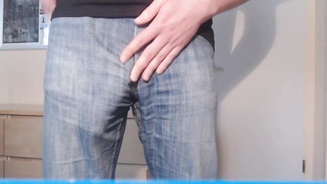 Bulge in light Jeans - from soft to cum - buddylongdong