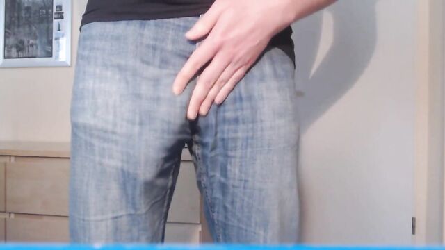 Bulge in light Jeans - from soft to cum - buddylongdong