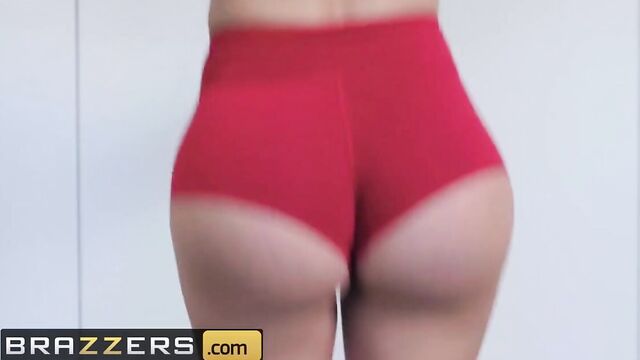 Big Wet Butts - Brooke Beretta Keiran Lee - Workout Sex Cl