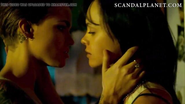 Ruby Rose & Christina Ricci Lesbian Kiss - ScandalPlanet.Com