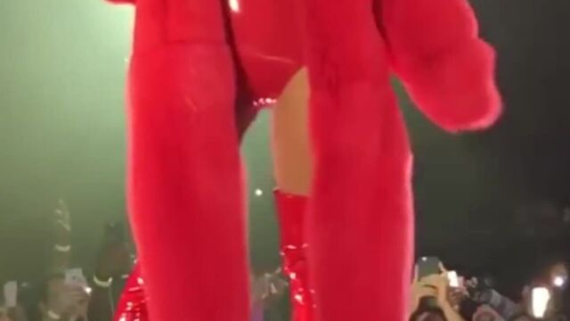 Beyonce ass & tits