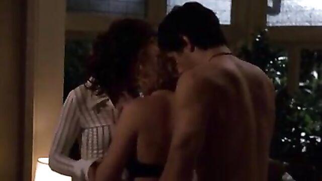 Laurel Holloman and Jennifer Beals - The L Word