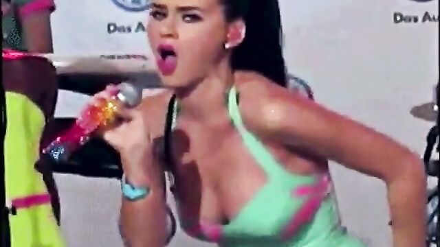 katy perry mic blowjob hd