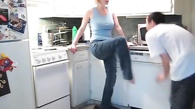 Belinda ballbusting