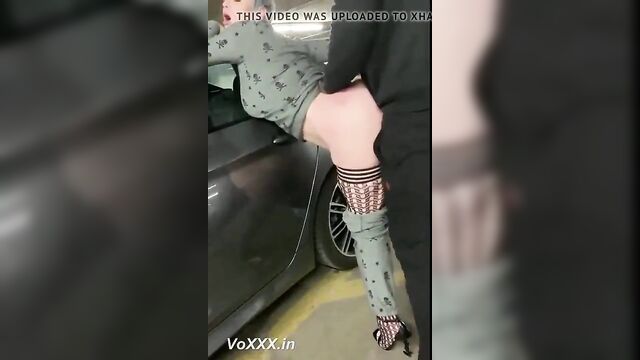 mature woman Fucking in Parking