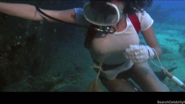 Jacqueline Bisset nude - The Deep