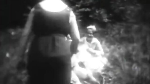 Horny Mademoiselles get Spanked in Woods (1930s Vintage)