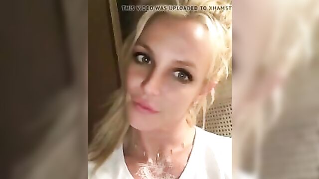 Fucking hot Britney Spears cum face