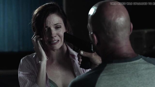 Claire Bronson - ''Banshee'' s1e07 02