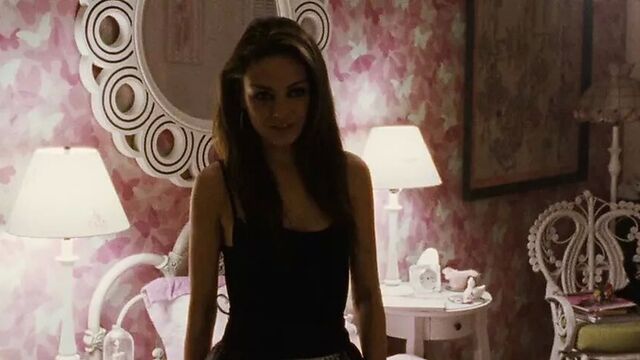 Natalie Portman,Mila Kunis - Black Swan (2010)