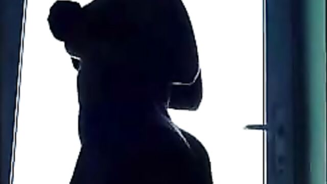 Maheeda Twerks Butt Naked