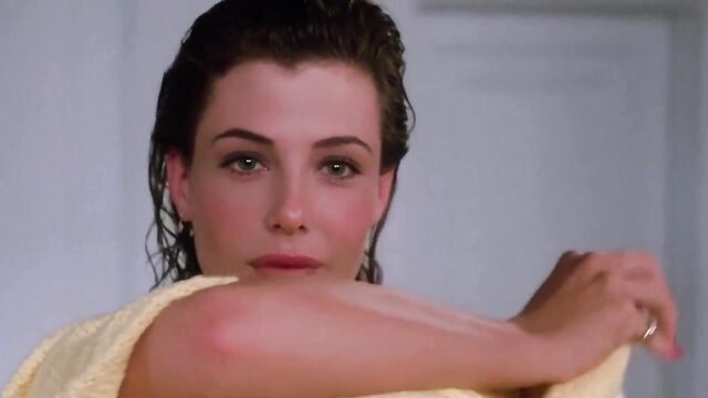 Kelly Lebrock extended, with slow-mo