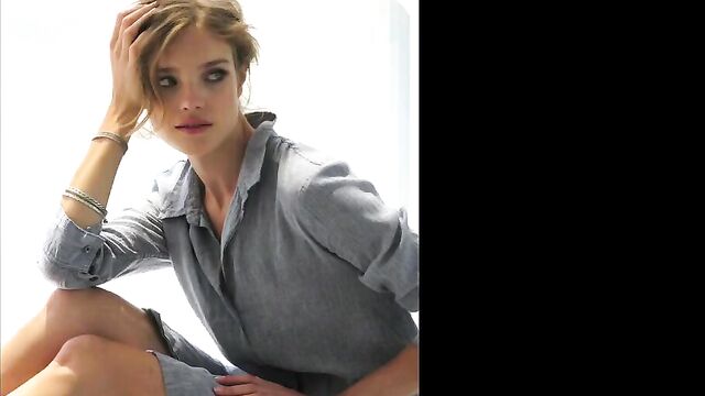 VIDAGE DE COUILLES EN REGLE SUR NATALIA VODIANOVA