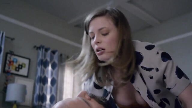 Gillian Jacobs - Love s01e03