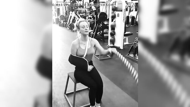 Kaley Cuoco working out with pokie nipples, arm in a sling