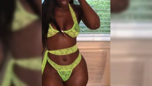 Bria Myles very hot