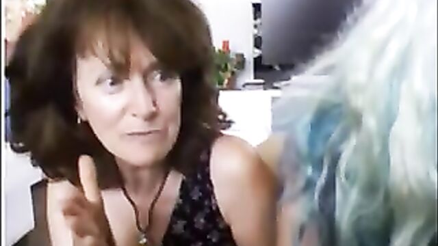 Real mother and not daughter Webcam 85