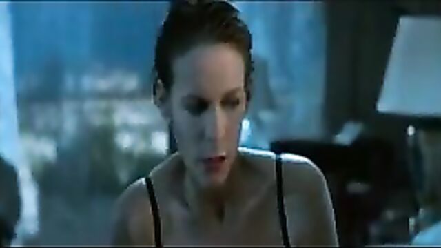 Jamie Lee Curtis in True Lies