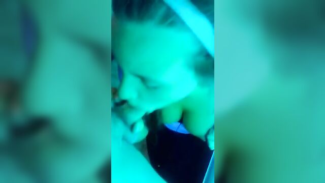 Amateur Tanning Salon Blowjob