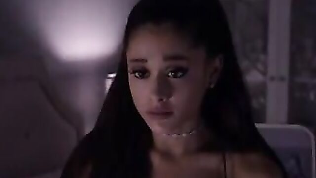 Ariana Grande - Scream Queens s1