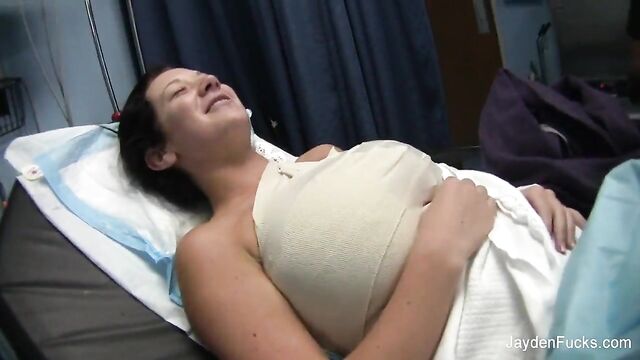 Behind the scenes with Jayden Jaymes and her breast implants