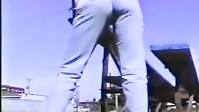 tight retro jeans piss