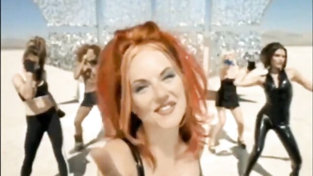 Ginger Spice Geri Halliwell boobs fap compilation