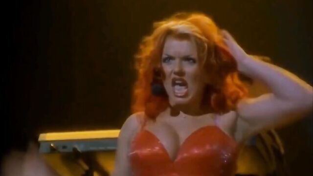 Ginger Spice Geri Halliwell boobs fap compilation