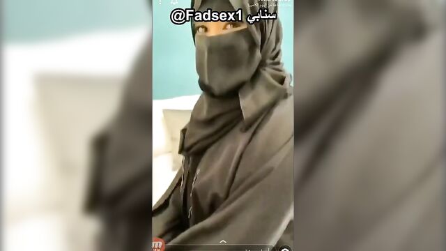 Arab bitch in a niqab