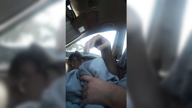 Street hooker swallows spunk in car