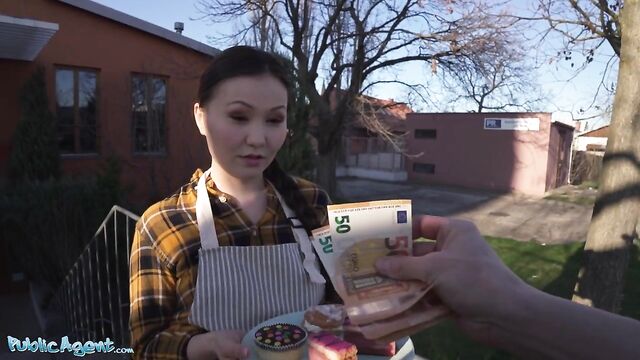 Public Agent – Asian Babe Luna Truelove Offers Her Cream Cakes for a Creampie