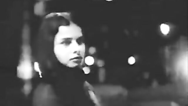 Mazzy Star - Fade Into You Official Video Lovely Brunette