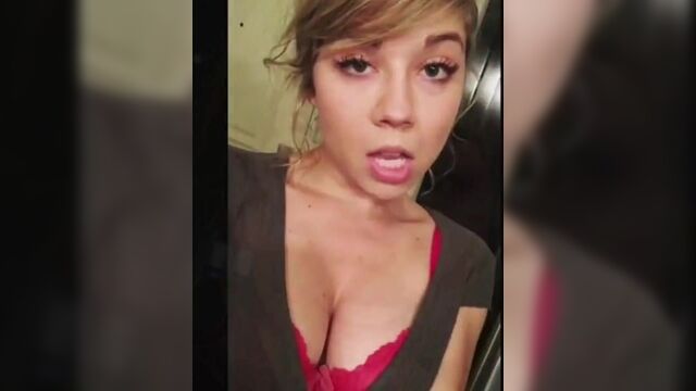 Jennette McCurdy Hot