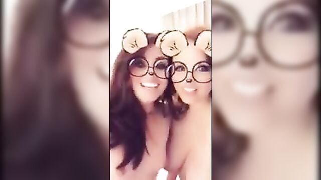 Maitland Ward & Elle Alexandra Snapchat