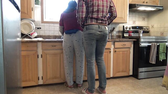 Syrian Wife Lets 18 Year Old German Stepson Fuck Her In The Kitchen