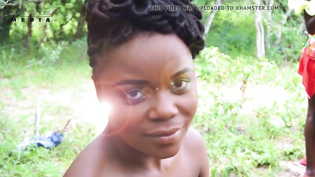 Topless South African girls get traditional make up
