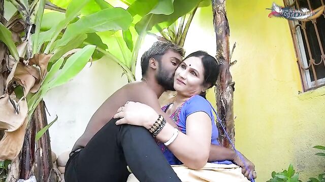 INDIAN DESI BOYFRIEND HARDCORE FUCK WITH GIRLFRIEND IN THE PARK ( HINDI AUDIO )