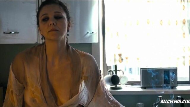 Maggie Gyllenhaal c-thru in The Deuce - S01E03