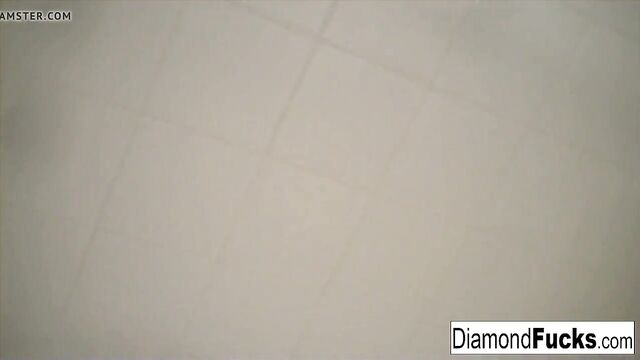 Diamond Kitty Decides To Get Wet And Wild In The Shower