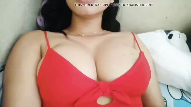 Siskaee show her body mastubration and play dildo