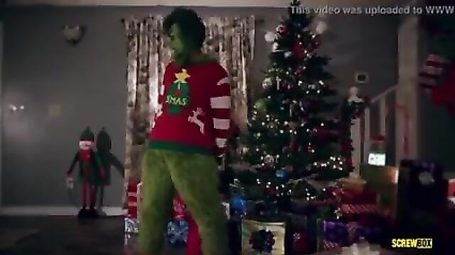 Chloe Couture & Cherie DeVillle - The Grinch Parody Porn