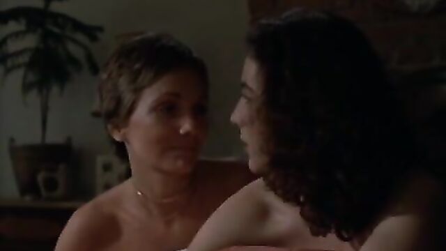 Lianna Lesbian Scene