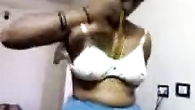 South Indian Telugu Aunty Show her Boobs to her Customer