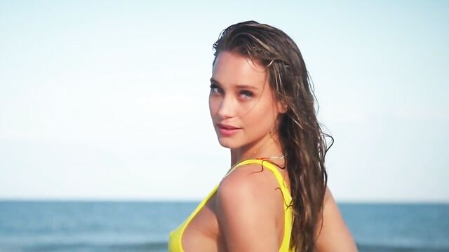 Hannah Davis - Oh Fuck Me