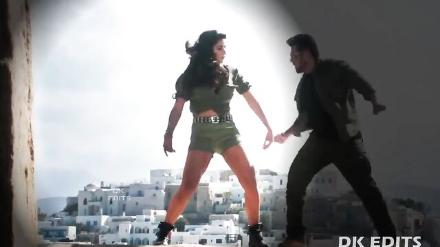 Katrina kaif hot thighs in Swag ke swagat